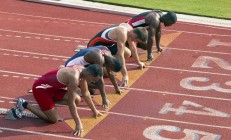 九游游戏-2026世界杯焦点战前夜，湖人硬仗取胜上海队，篮球与足球的时空交响