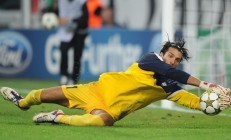 九游app下载-赛道上的东契奇，球场上的湖人，当跨界传奇在同一夜诞生