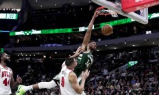 9you娱乐-雄鹿B队绝杀灰熊，拉文关键制胜的简单介绍