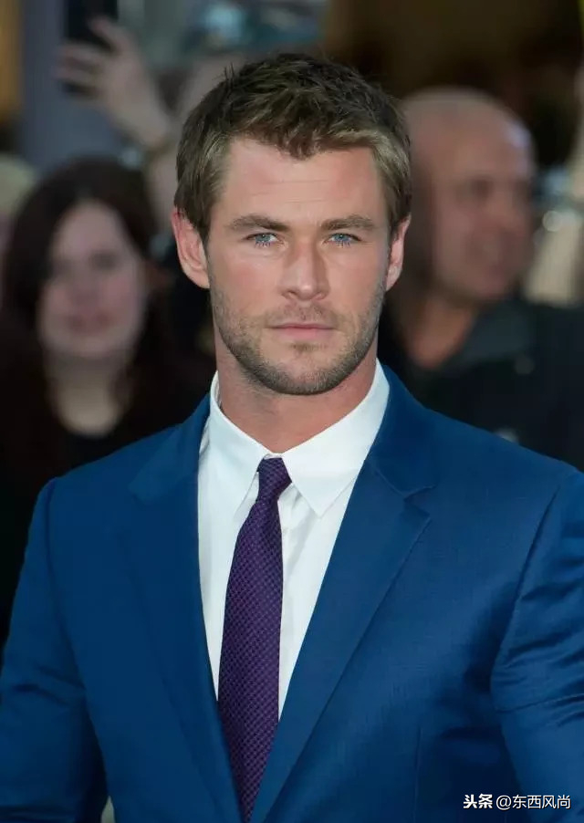 球员个人风采吸引眼球，荣登头条的简单介绍