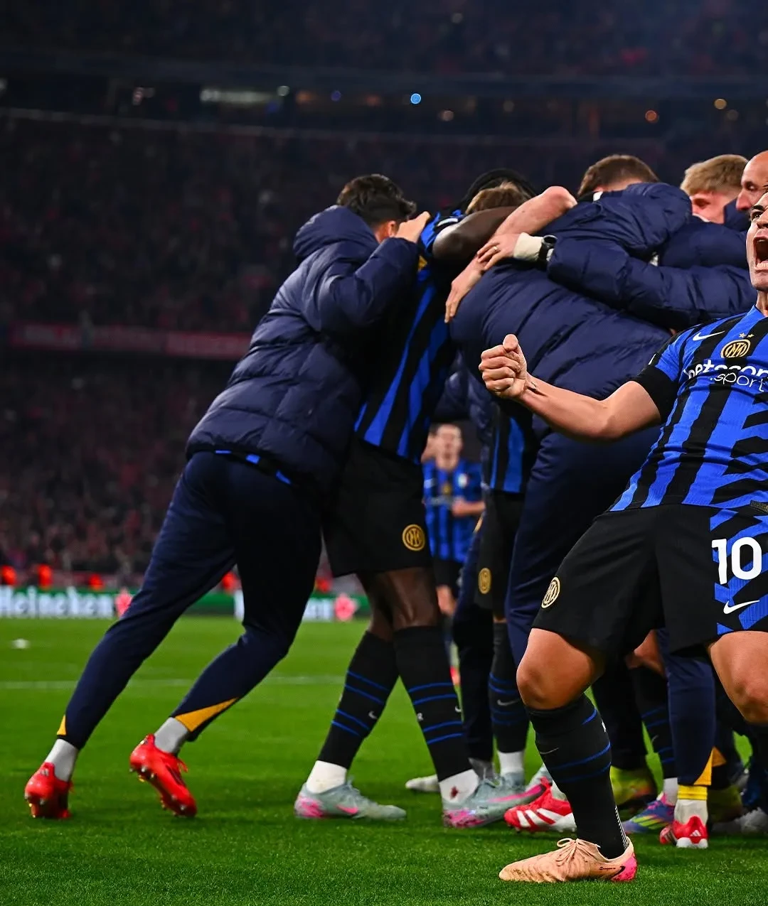 拜仁慕尼黑客场不敌马拉加,失利遗憾 拜仁慕尼黑客场不敌马拉加,失利遗憾