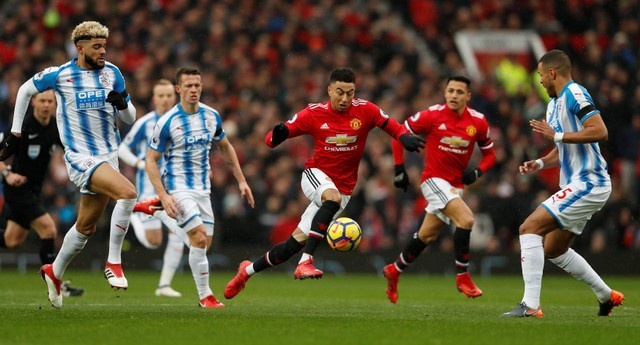 哈德斯菲尔德保持不败,全队士气高涨的简单介绍 哈德斯菲尔德保持不败,全队士气高涨的简单介绍