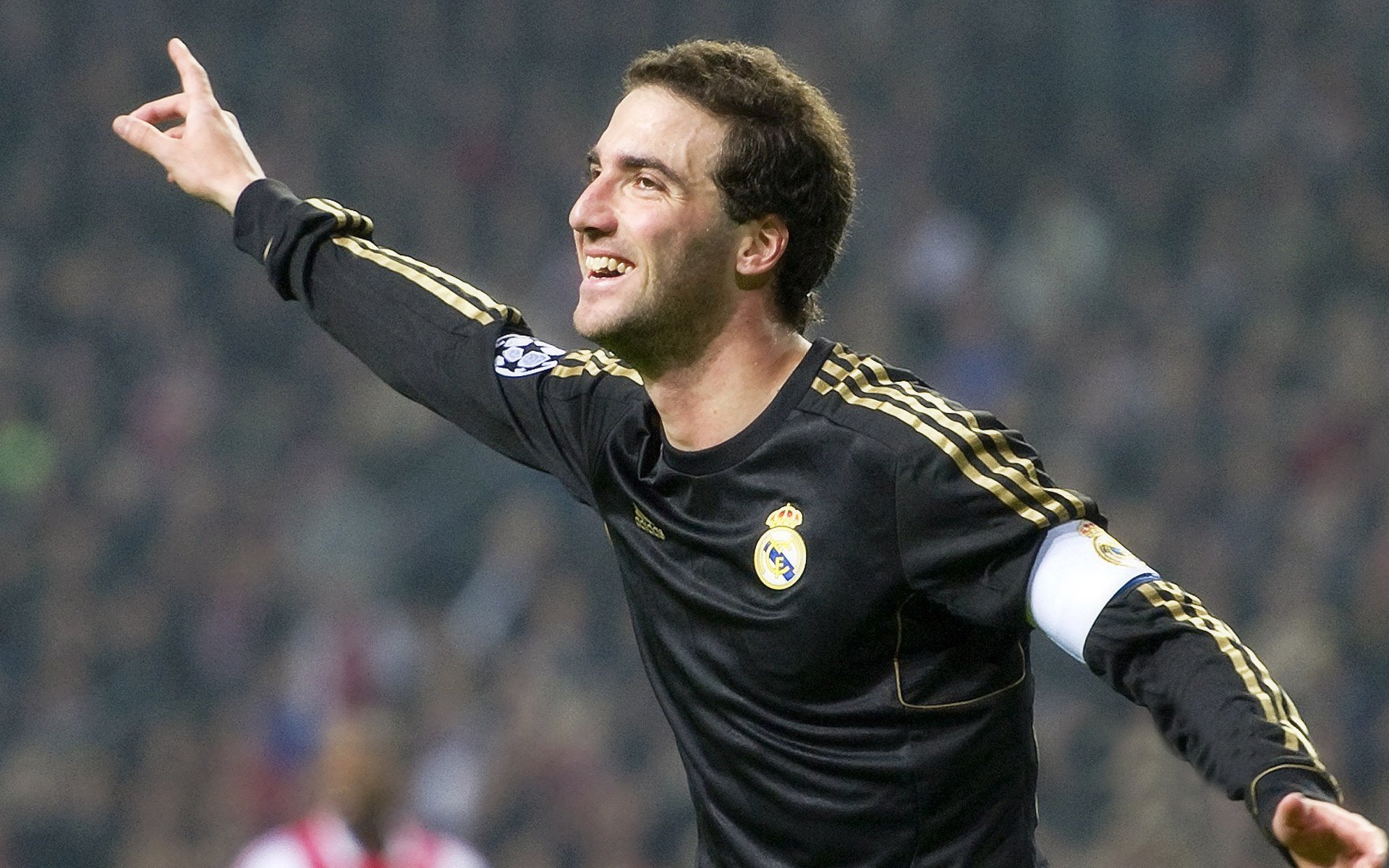 姆巴佩爆发破僵局，阿森纳决胜时刻带走丹麦