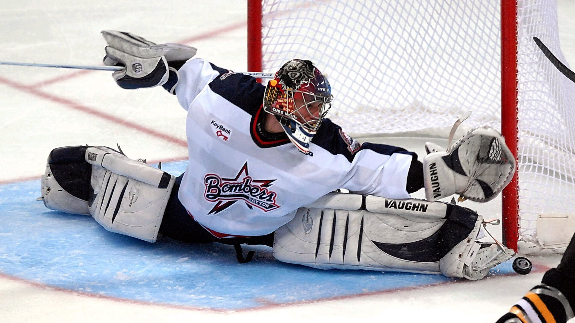 年度焦点之战之夜，伊萨克关键节点连续得分改写比赛走向