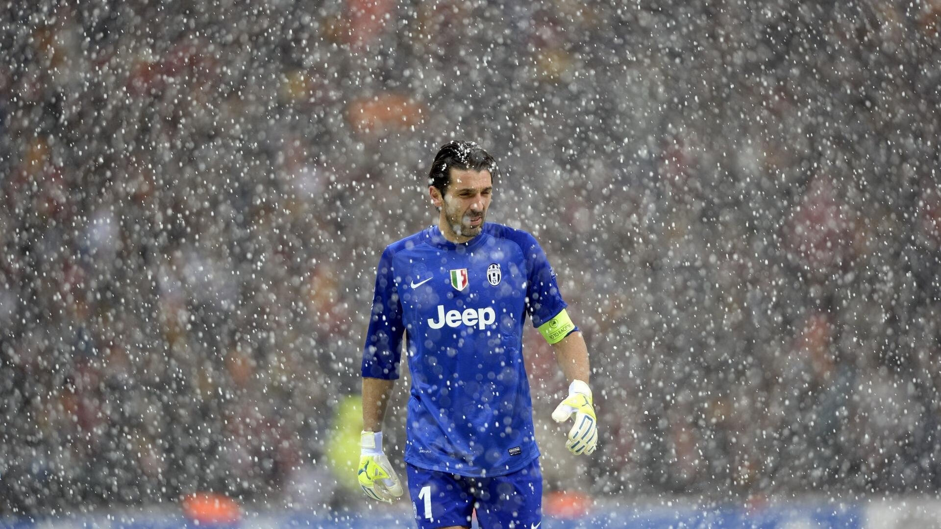 年度焦点之战之夜，伊萨克关键节点连续得分改写比赛走向