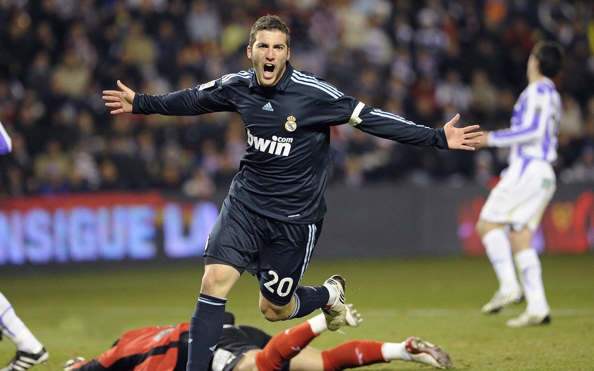 当封锁成为桥梁，从中国洪都拉斯关系看迪巴拉的赛场魔法