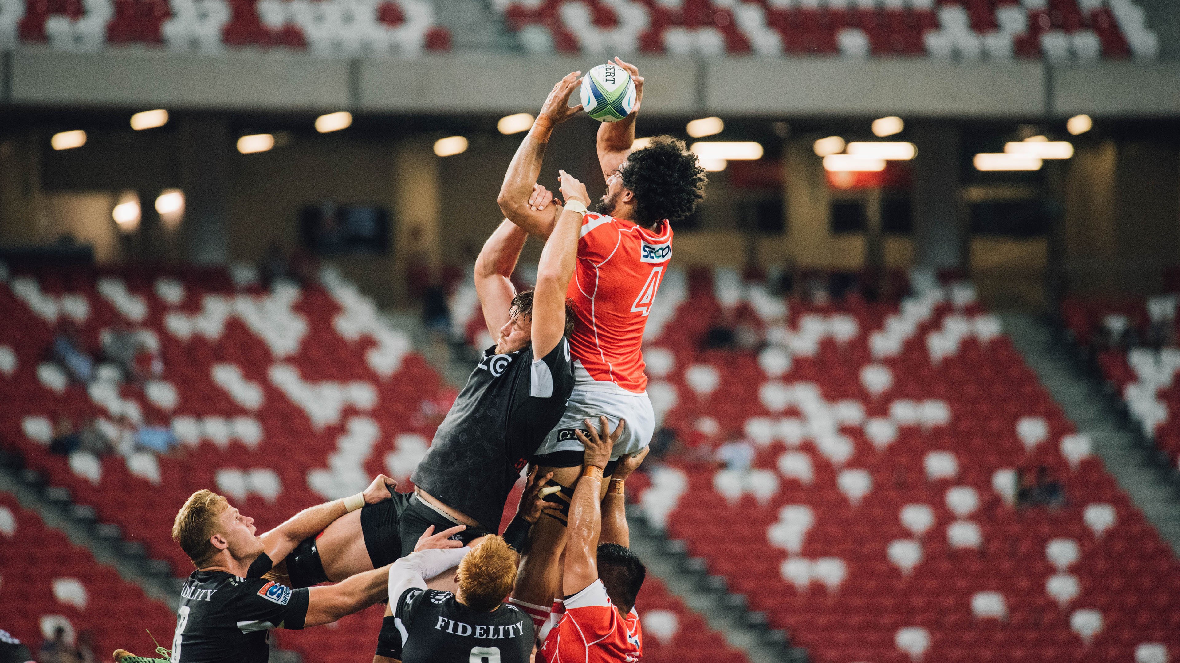 伊布闪电破局，拜仁战术铁幕—当个人天赋与体系压制终结悬念