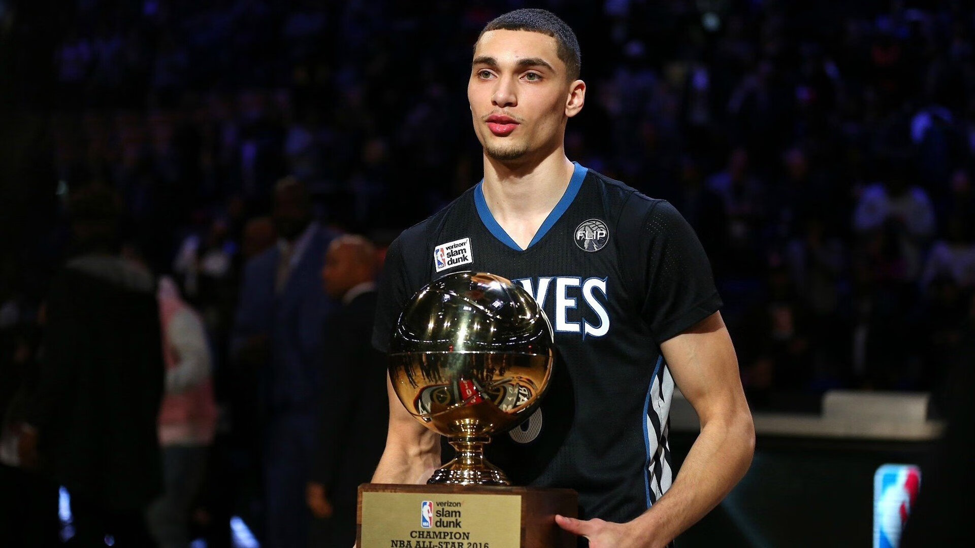 跨界传奇,从喀麦隆足球到NBA季后赛的统治力叙事