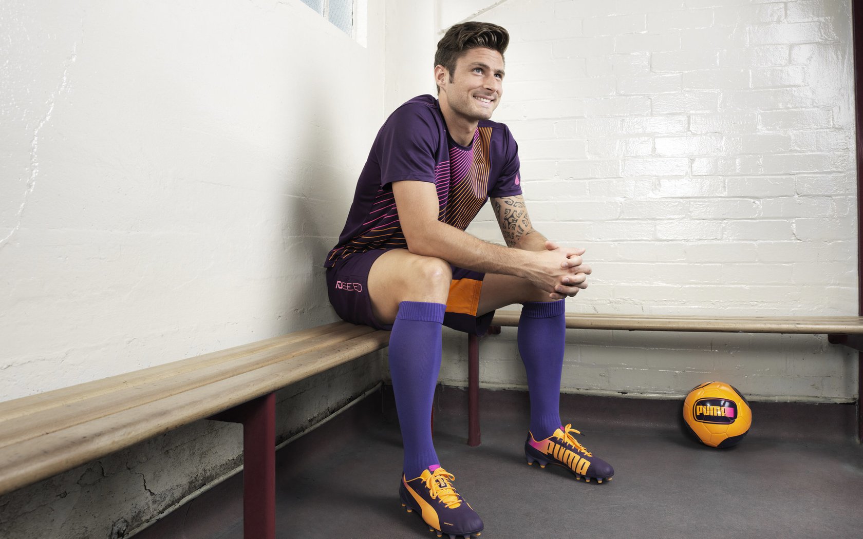 绿茵场上的永恒法则,坎特的稳定与挪威的逆转—足球世界里的确定性与可能性