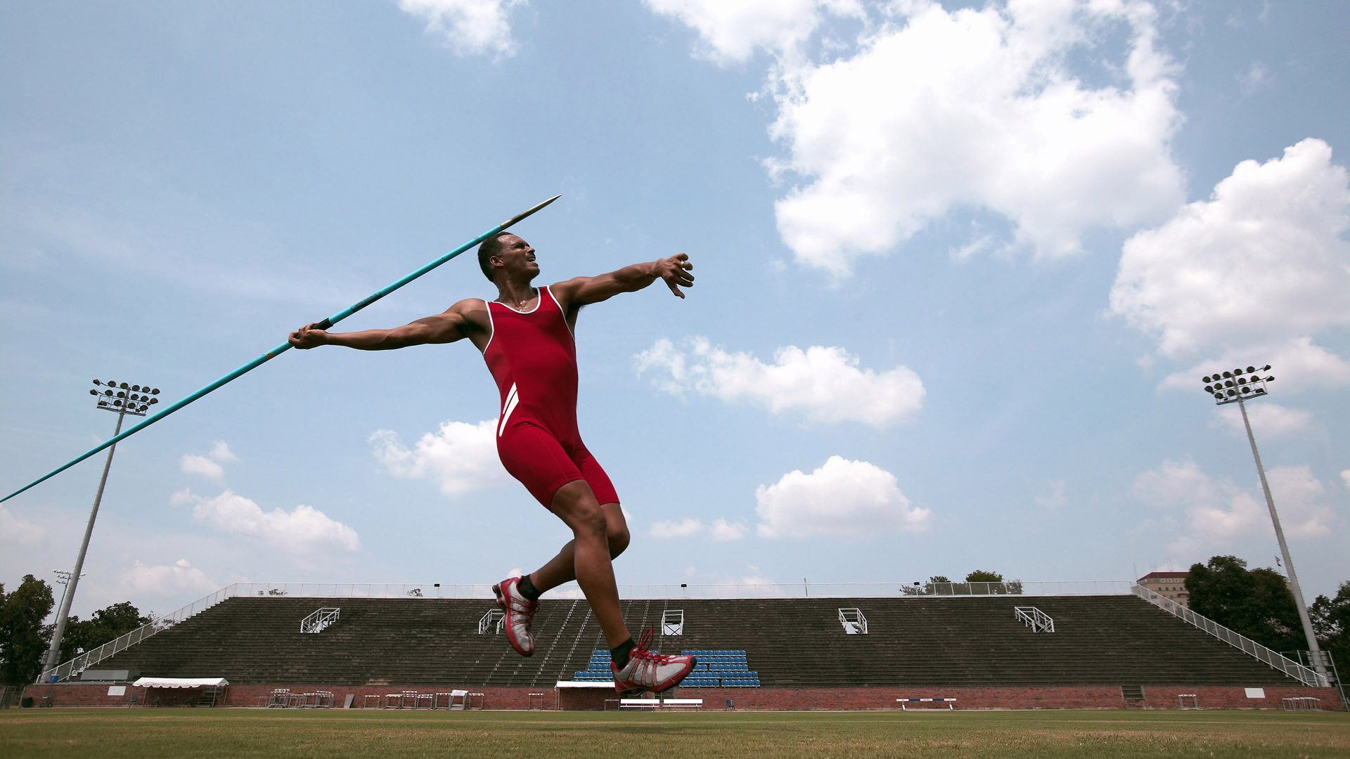 莱万爆发破僵局,摩纳哥战术巅峰对决中胜出伊朗铁壁